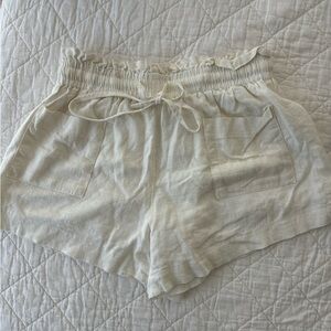 COPY - Princess Polly linen shorts size 4
